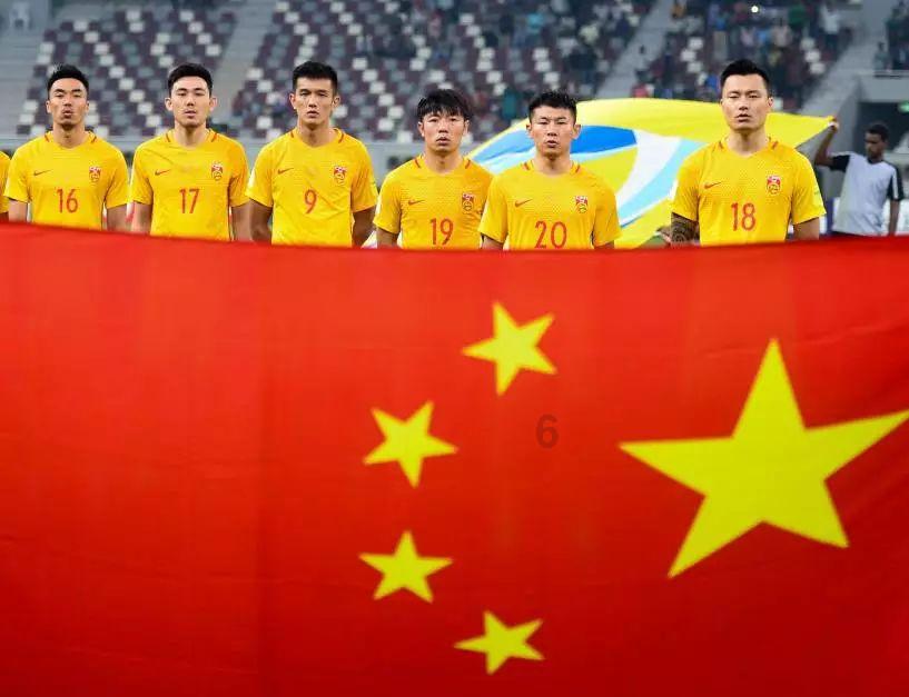 我是继续在这家公司，还是离职另谋出路？